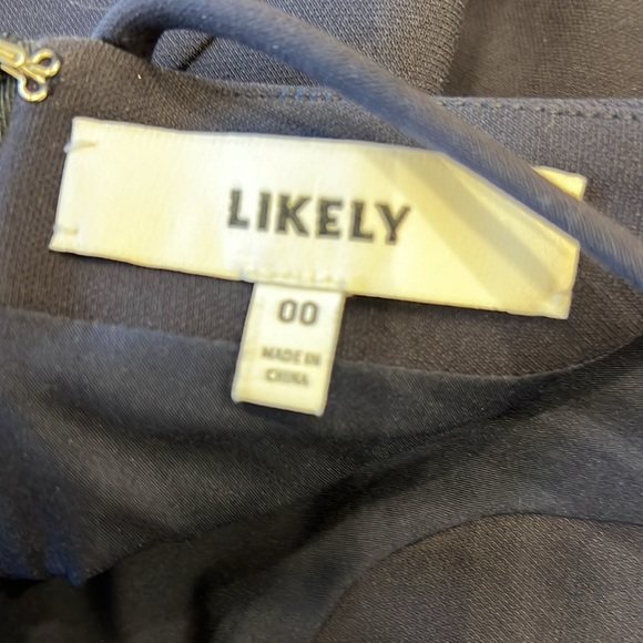 Likely dress with front slit - Picture 6 of 8